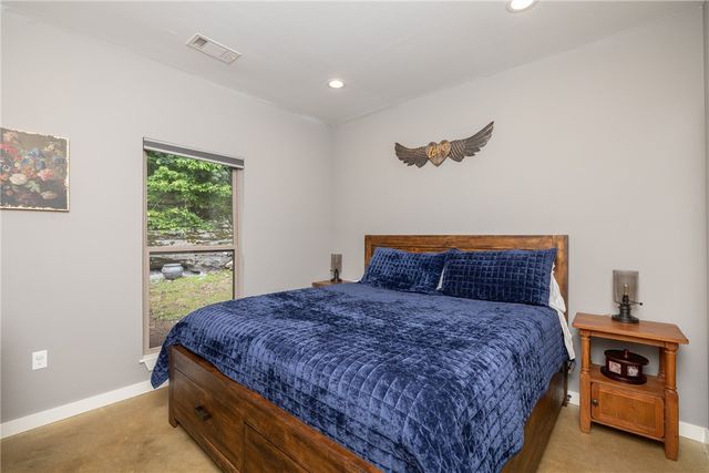 719 W Thornstone Avenue, West Fork, AR 72774