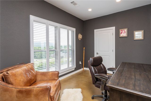 719 W Thornstone Avenue, West Fork, AR 72774