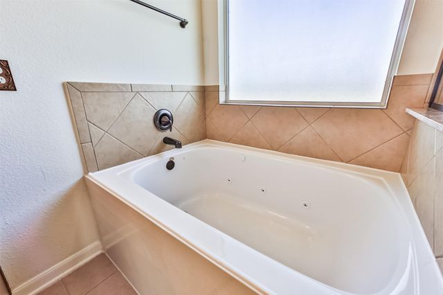 4814 Mint Trail, Houston, TX 77066