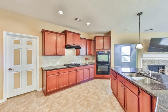 4814 Mint Trail, Houston, TX 77066