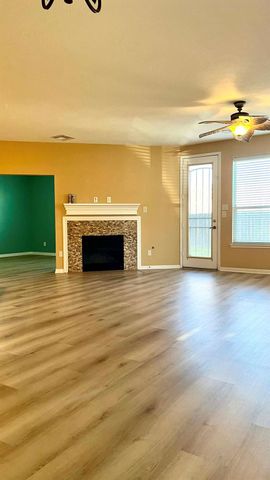 4814 Mint Trail, Houston, TX 77066