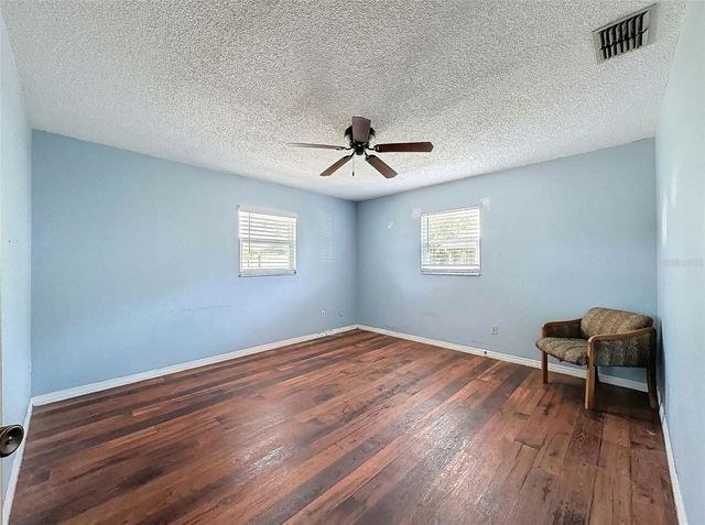 8643 WOODBRIDGE DR, New Port Richey, FL 34655