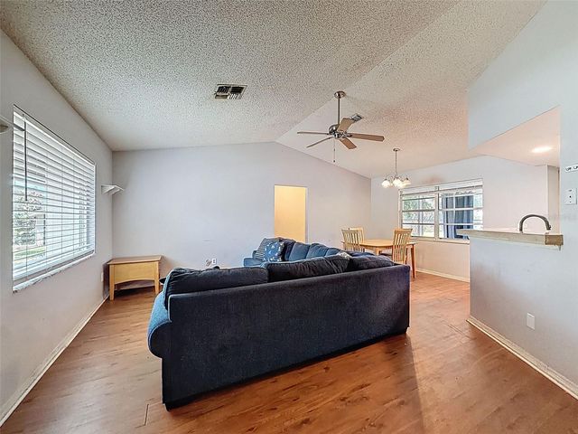 8643 WOODBRIDGE DR, New Port Richey, FL 34655