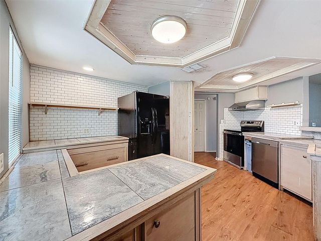 8643 WOODBRIDGE DR, New Port Richey, FL 34655