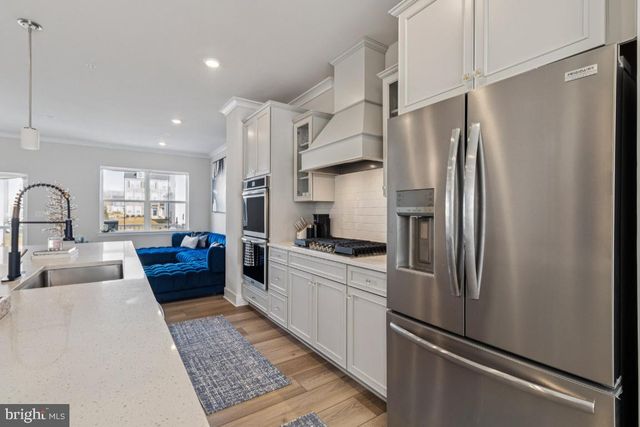10939 DRUMMOND PL, White Plains, MD 20695