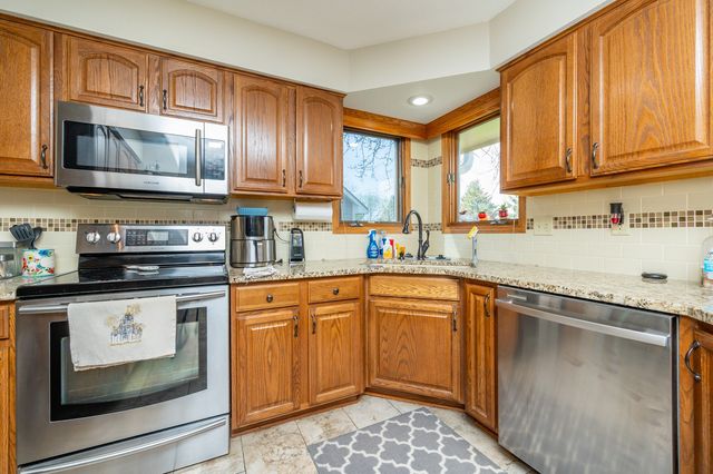 914 NE 9th Street, Ankeny, IA 50021