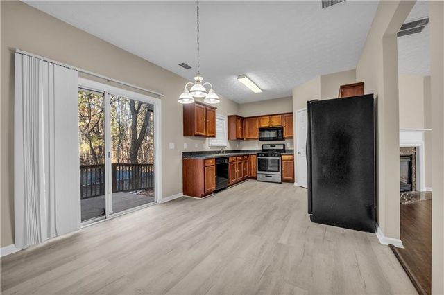 1538 Park Grove Drive, Lawrenceville, GA 30046