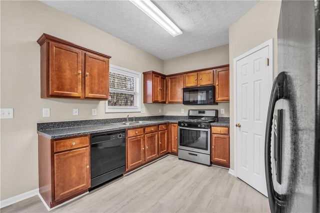 1538 Park Grove Drive, Lawrenceville, GA 30046