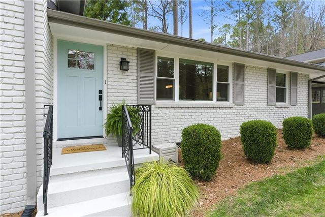 2878 Blackwood Road, Decatur, GA 30033