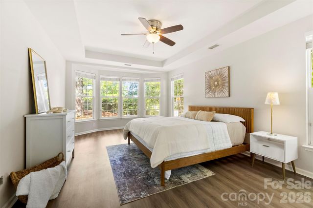6237 Breckfield Court, Charlotte, NC 28278