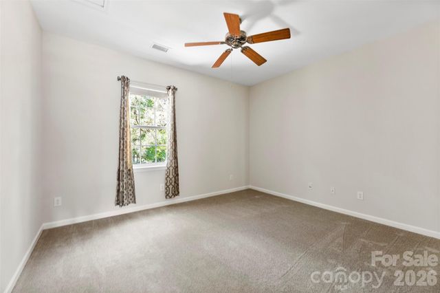 6237 Breckfield Court, Charlotte, NC 28278