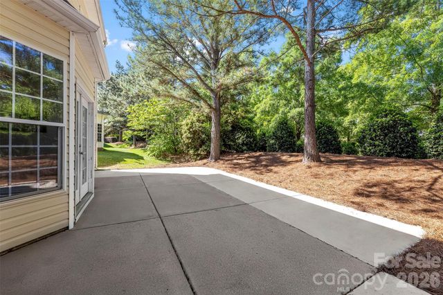6237 Breckfield Court, Charlotte, NC 28278