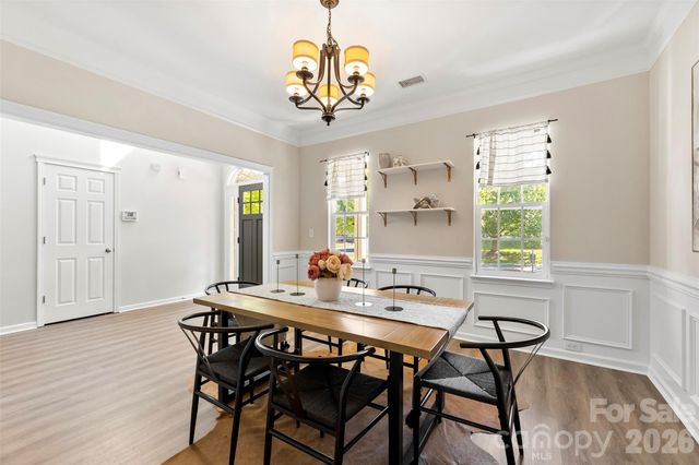 6237 Breckfield Court, Charlotte, NC 28278