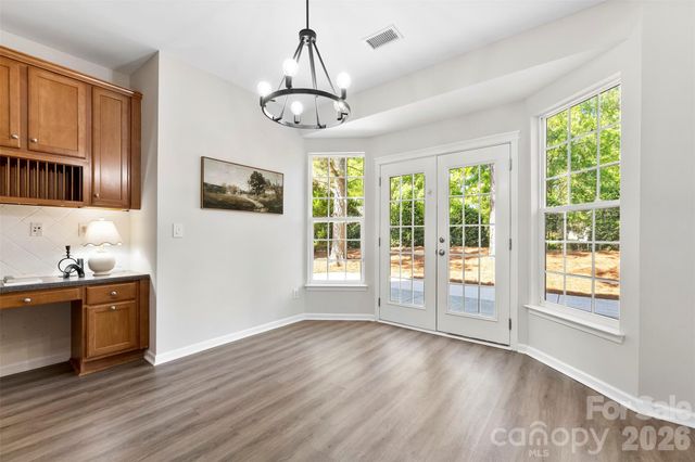 6237 Breckfield Court, Charlotte, NC 28278
