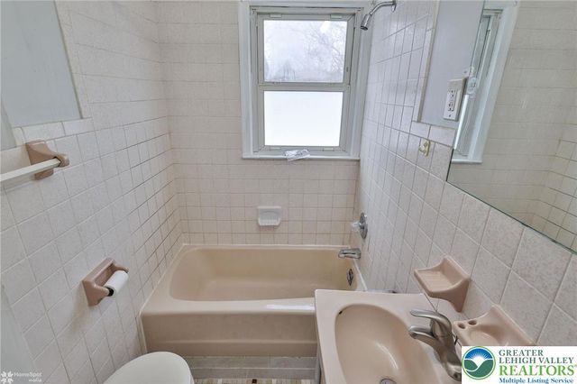 1338 Fretz Avenue, Allentown, PA 18103