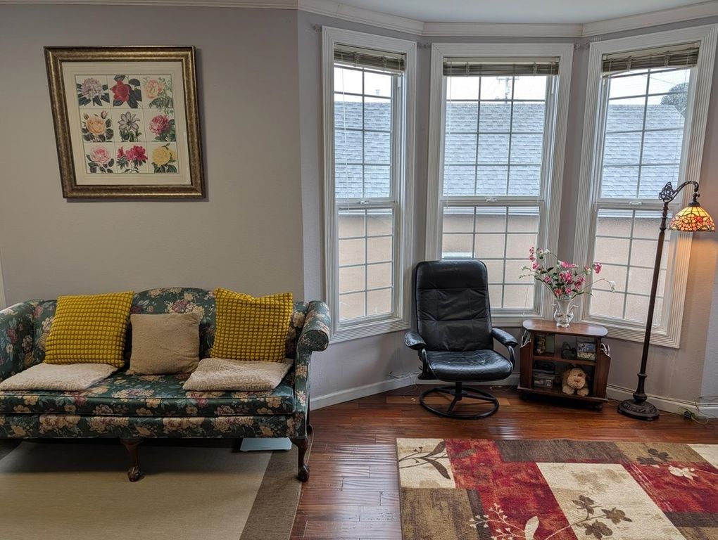 Image 22 of property listing at 286 286 Sagamore ST, San Francisco, CA 94112