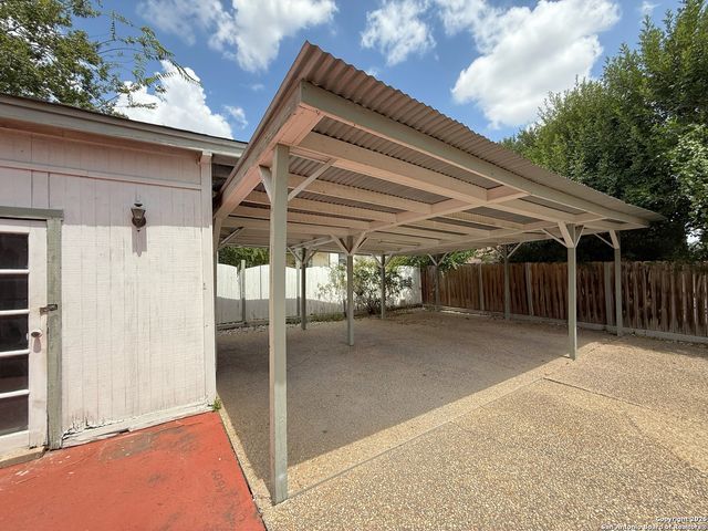 1205 W pyron, San Antonio, TX 78211
