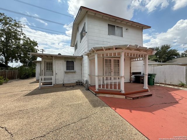 1205 W pyron, San Antonio, TX 78211