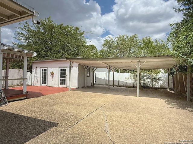 1205 W pyron, San Antonio, TX 78211