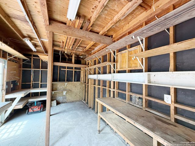 1205 W pyron, San Antonio, TX 78211