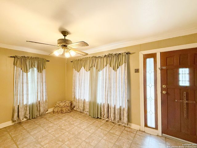 1205 W pyron, San Antonio, TX 78211