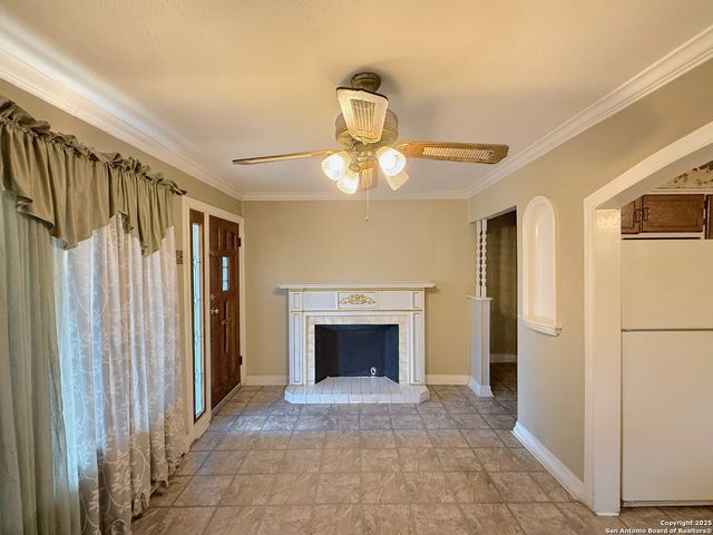 1205 W pyron, San Antonio, TX 78211