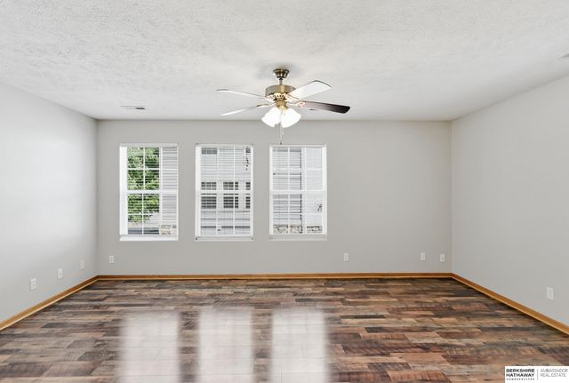 14663 Boyd Plaza, Omaha, NE 68116