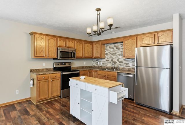 14663 Boyd Plaza, Omaha, NE 68116
