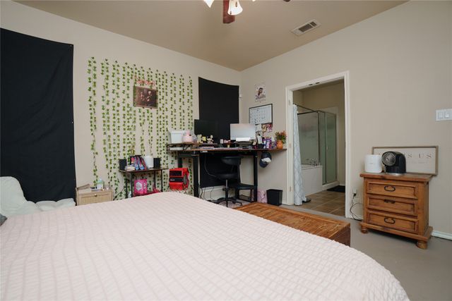 3300 Stonecrop Trail, Denton, TX 76226
