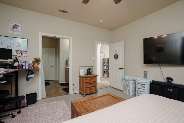 3300 Stonecrop Trail, Denton, TX 76226