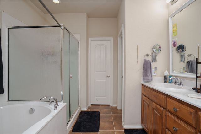 3300 Stonecrop Trail, Denton, TX 76226