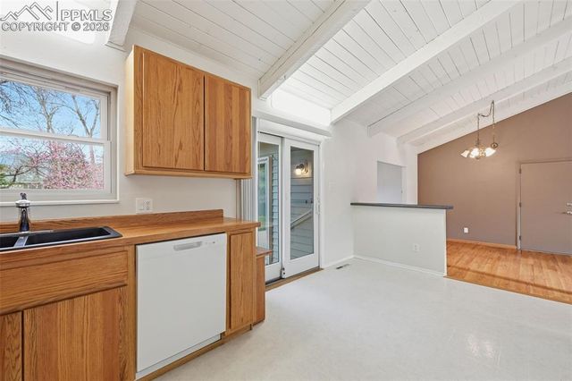 1114 Pioneer Lane, Colorado Springs, CO 80904