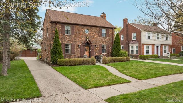 938 LAKEPOINTE STREET, Grosse Pointe Park, MI 48230