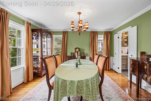 938 LAKEPOINTE STREET, Grosse Pointe Park, MI 48230