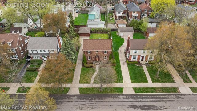 938 LAKEPOINTE STREET, Grosse Pointe Park, MI 48230