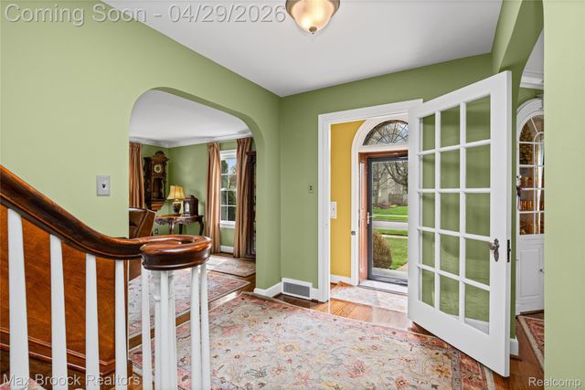 938 LAKEPOINTE STREET, Grosse Pointe Park, MI 48230