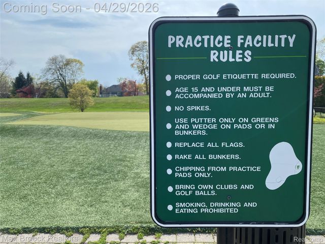 938 LAKEPOINTE STREET, Grosse Pointe Park, MI 48230