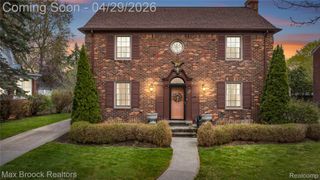 938 LAKEPOINTE STREET, Grosse Pointe Park, MI 48230