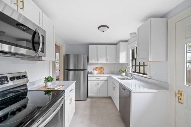 24 Hereford Road, Marblehead, MA 01945