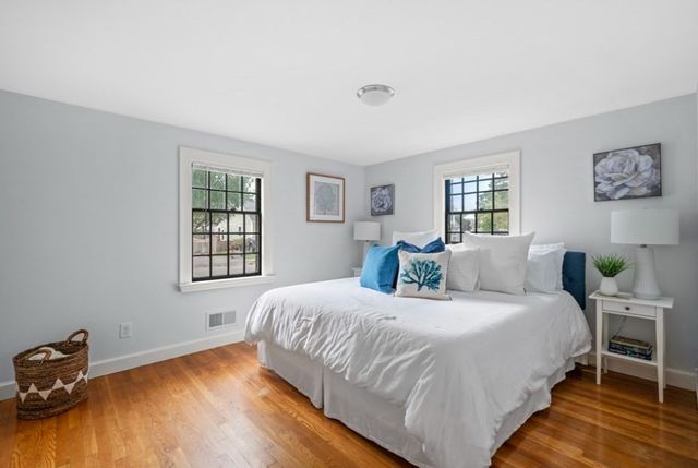 24 Hereford Road, Marblehead, MA 01945