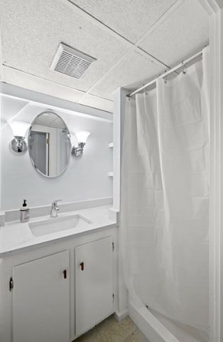 24 Hereford Road, Marblehead, MA 01945