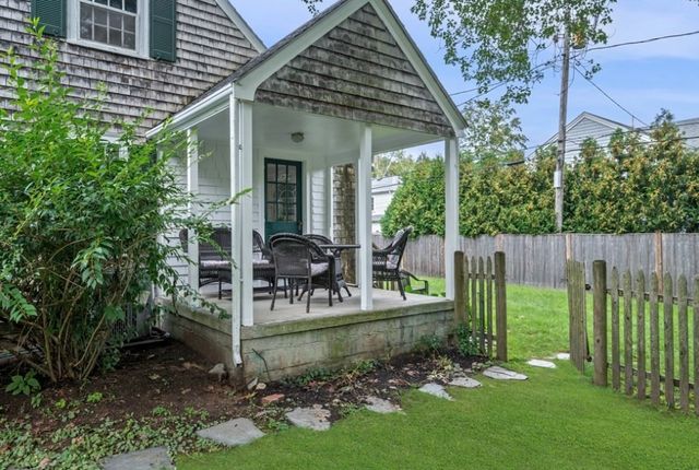 24 Hereford Road, Marblehead, MA 01945