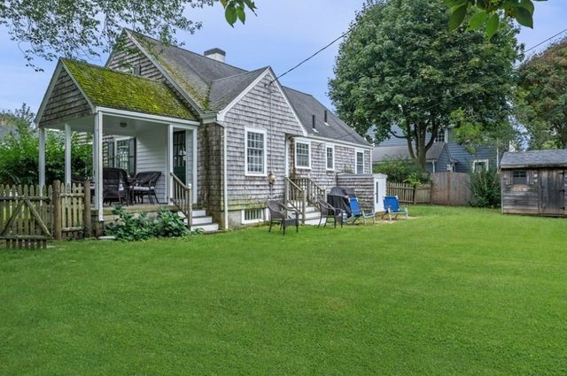 24 Hereford Road, Marblehead, MA 01945