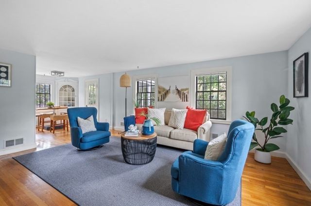 24 Hereford Road, Marblehead, MA 01945