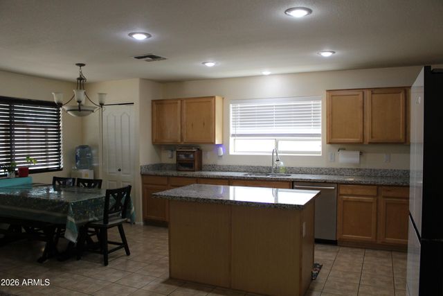 286 W HEREFORD Drive, San Tan Valley, AZ 85143