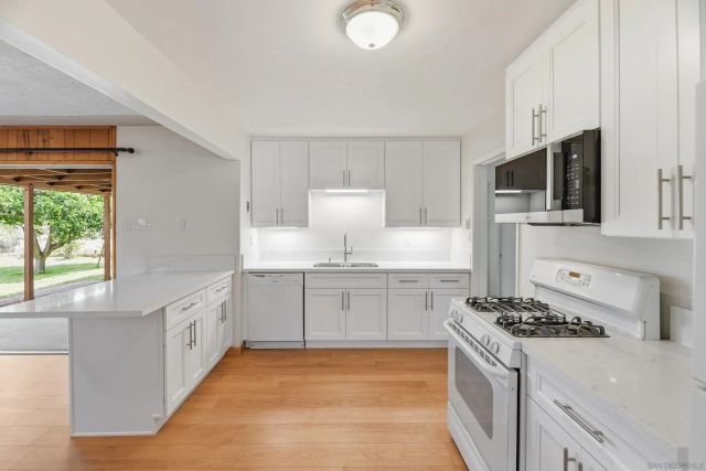 669 Oaklawn Ave, Chula Vista, CA 91910