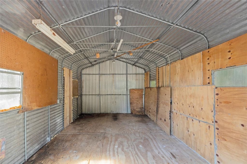 Image 24 of property listing at 818 28TH STREET CIRCLE E, Bradenton, FL 34203