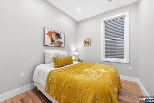 126 De Kalb Avenue 2, Jersey City, NJ 07306