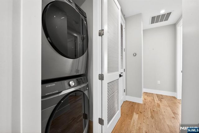 126 De Kalb Avenue 2, Jersey City, NJ 07306