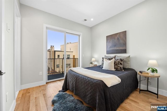 126 De Kalb Avenue 2, Jersey City, NJ 07306
